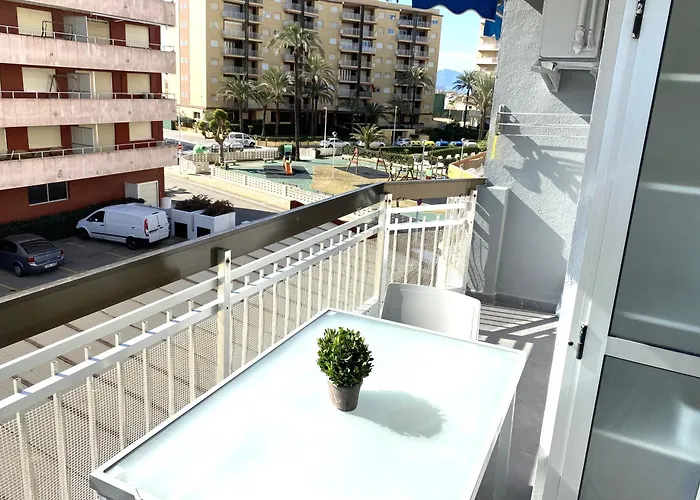 Beachfront And Charming Apartment
