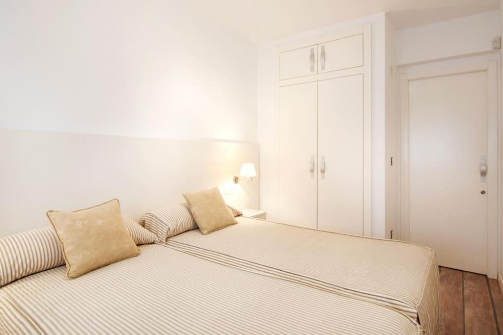 Beachfront And Charming Apartment Mareny Blau