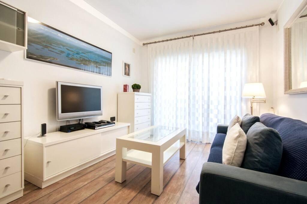 Beachfront And Charming Mareny Blau